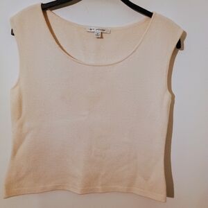 St. John Cream Sleeveless Top Size P Petite Made In USA